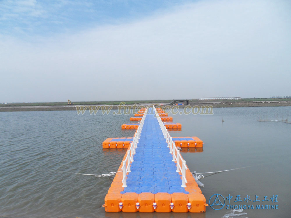 Tianjin Qilihai Wetland Floating Bridge