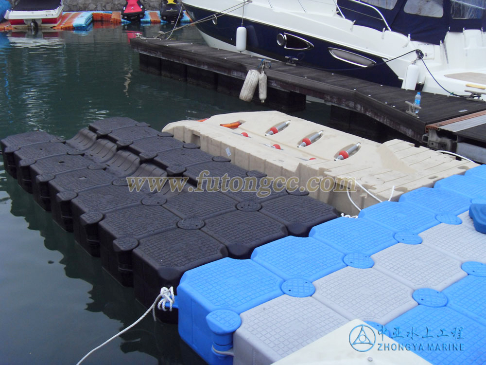 Factory assembled motorboat dock