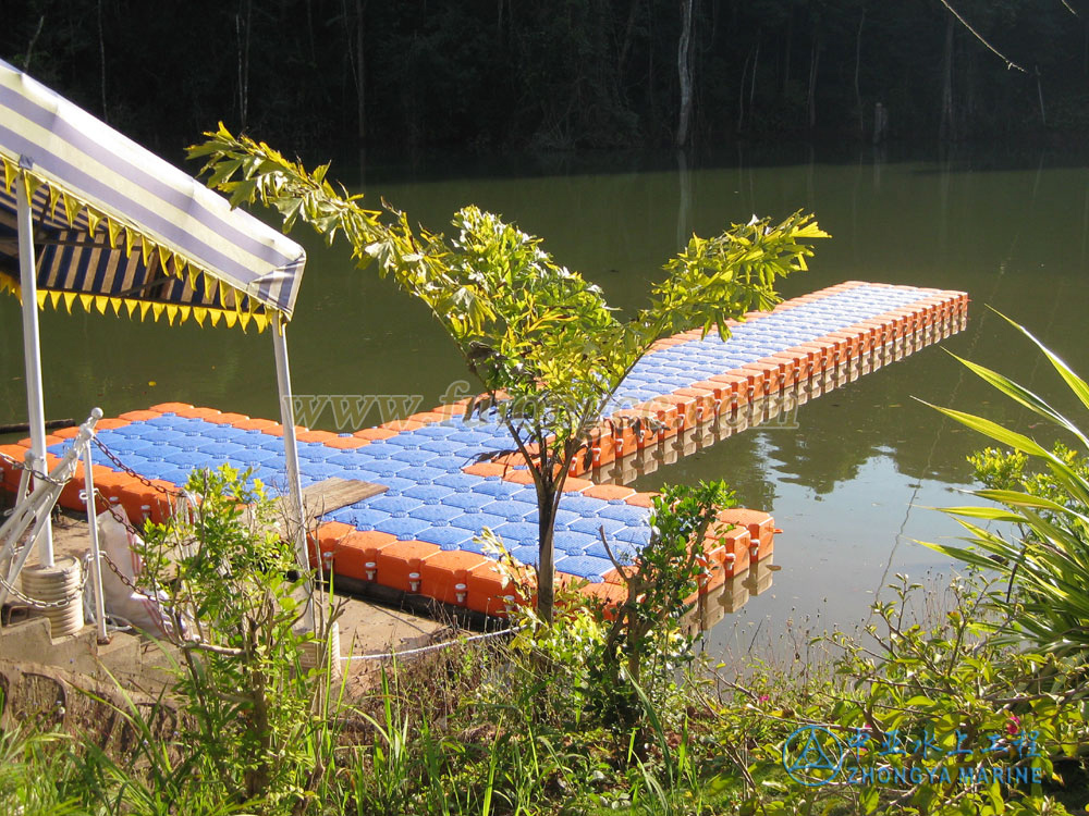 Floating Wharf in Xishuangbanna, Yunnan