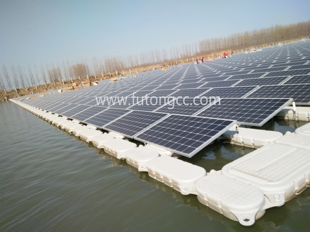 Water photovoltaic platform