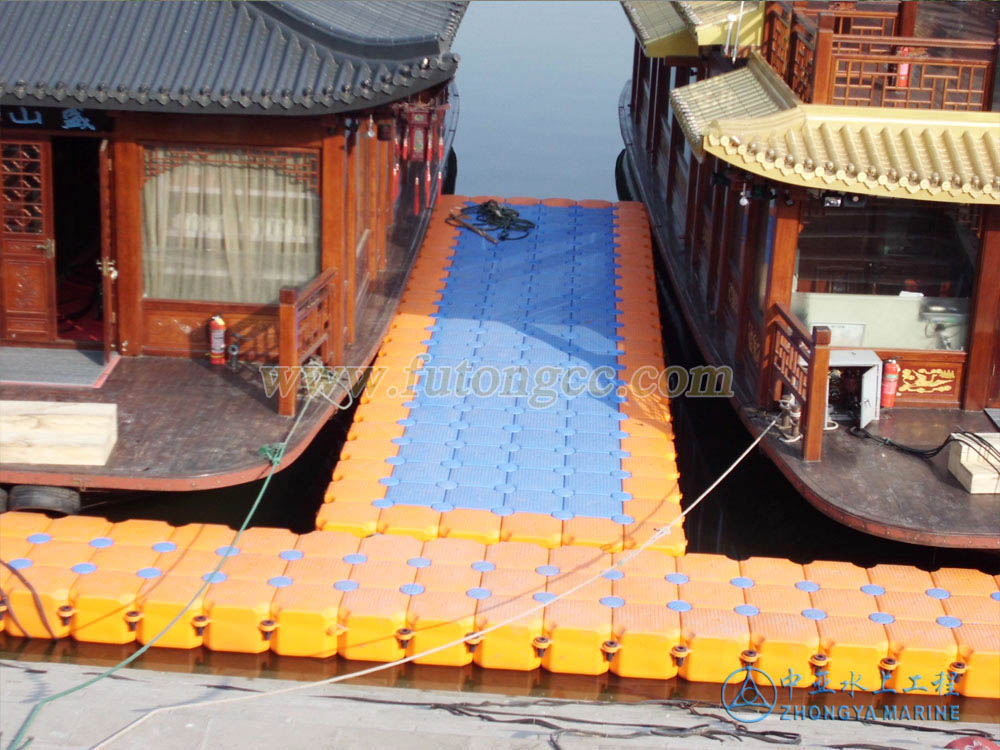 Chongqing Hanfeng Lake Floating Pier