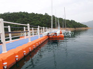 国内最长水上浮动浮桥在江西建成