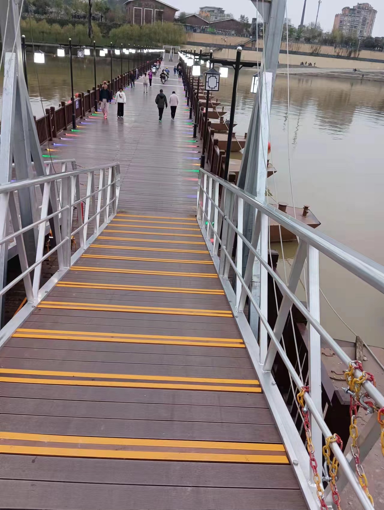 景德镇景观水上浮桥